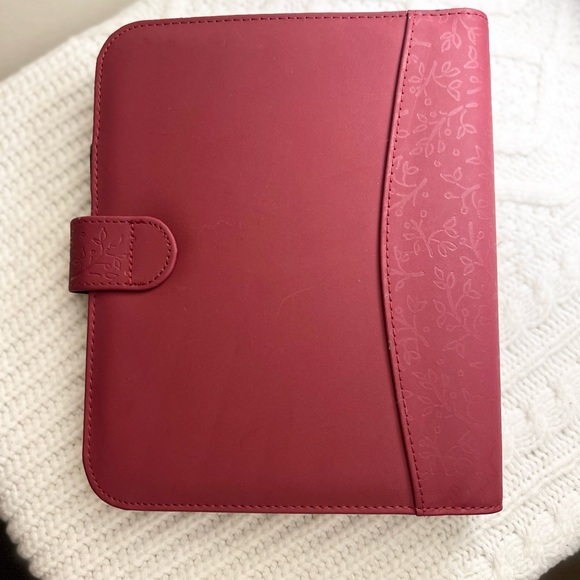 Day Runner Red Planner ❤️ - Picture 15 of 15